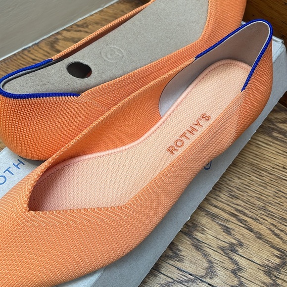 Rothy’s pointed toe flats tangerine, 9 1/2 NWT - Picture 9 of 10